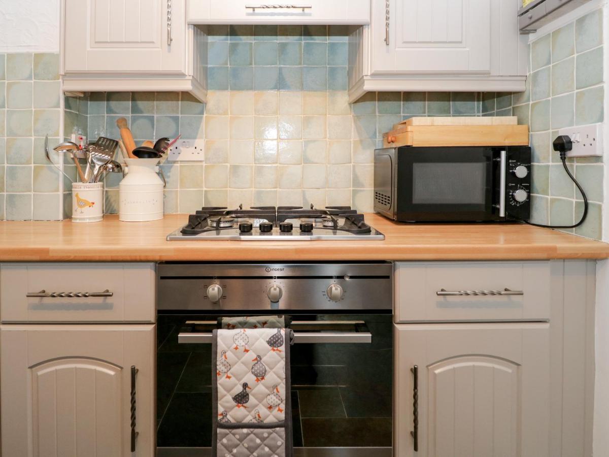 Dalesway Cottage วินเดอร์เมียร์ ภายนอก รูปภาพ